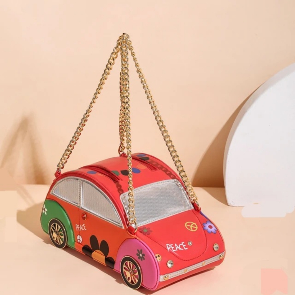 Beautiful Vintage Car Handbag 🚗